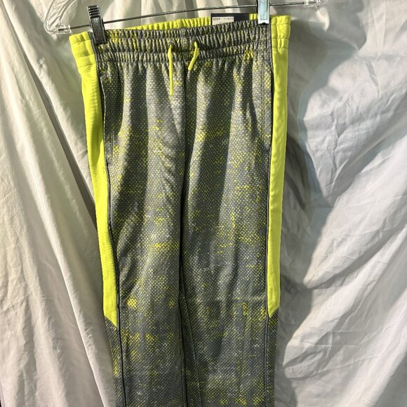 NWT Boy's size Medium (10-12) Tek Gear Relaxed Warm Up Pants - Picture 1 of 4